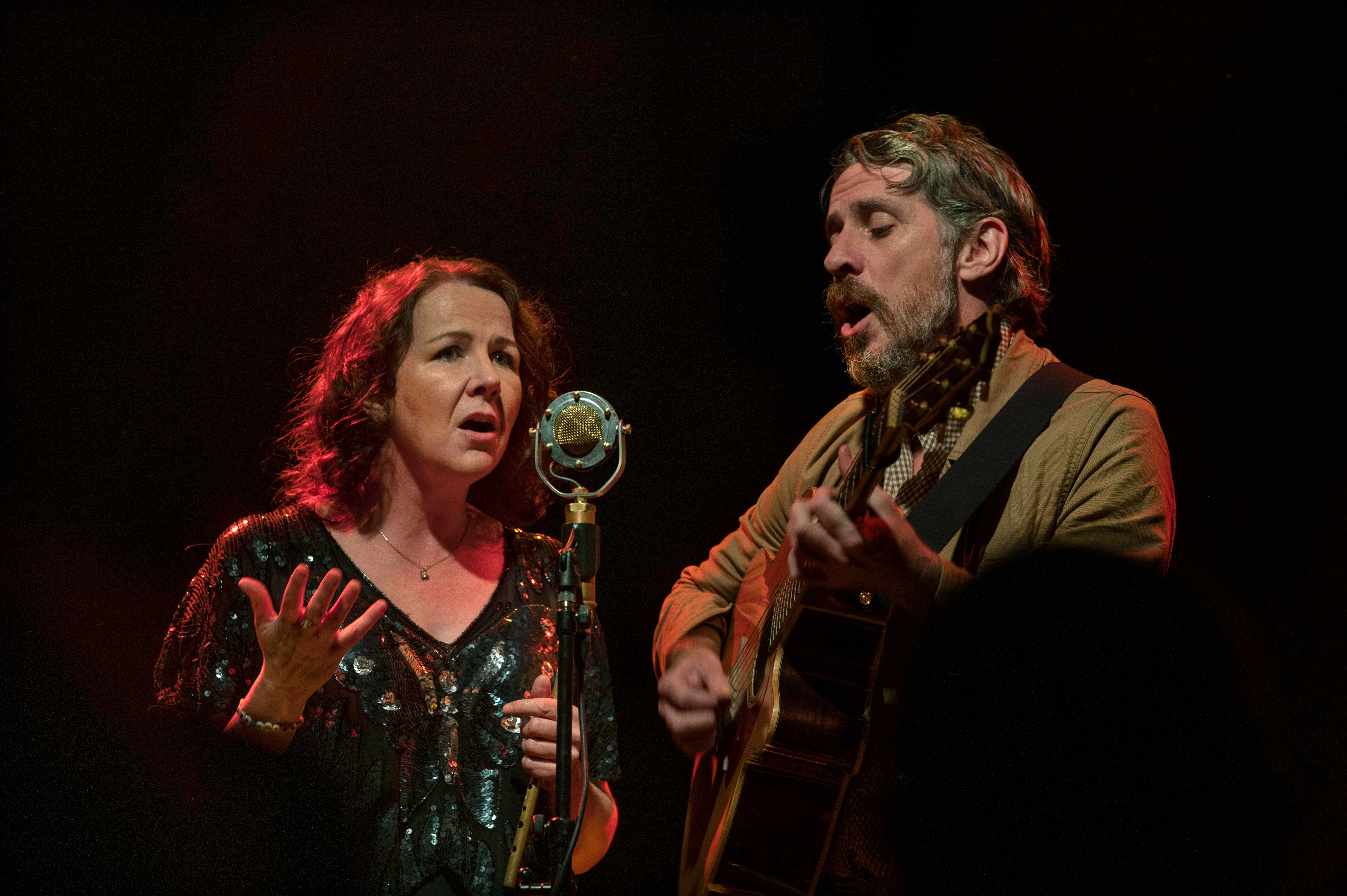 LIVE-N+E-Sing2-credit-Douglas-Robertson